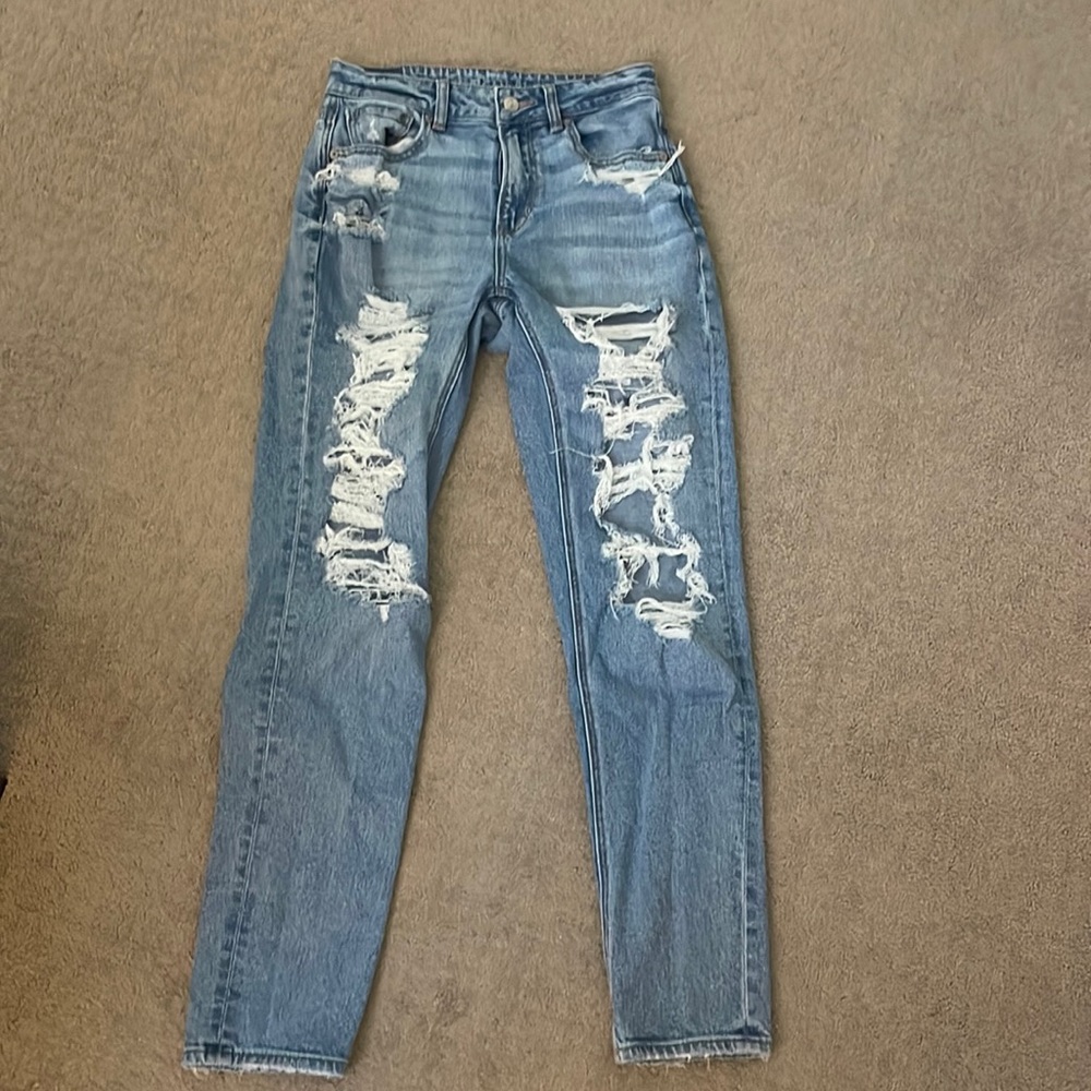 American Eagle mom jeans